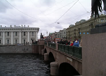 Вид на Аничков мост